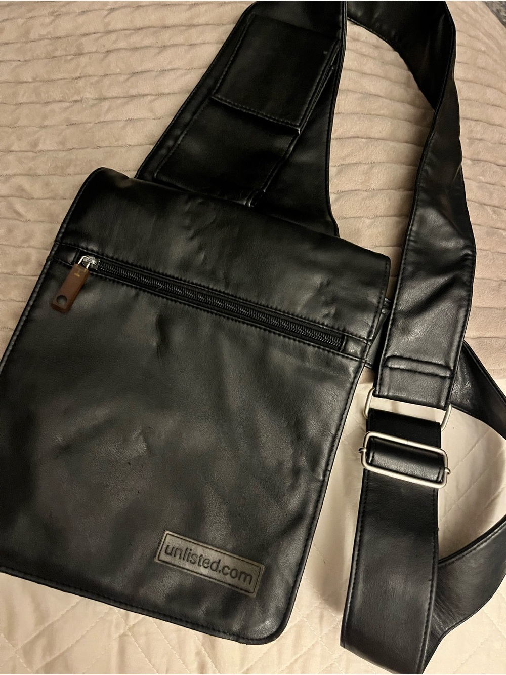 Unlisted by Kenneth Cole Black Leather Crossbody Sling Messenger Bag